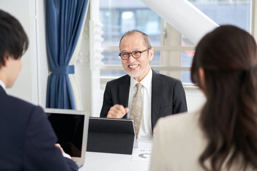 asian-businessman-explaining-at-a-meeting-2023-11-27-05-36-25-utc.jpg